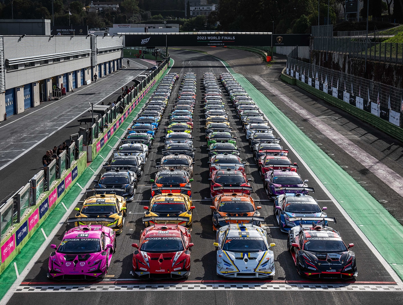 Primeira temporada bem-sucedida no Lamborghini Super Trofeo - a Hankook Tire proporcionou aderência perfeita em três continentes