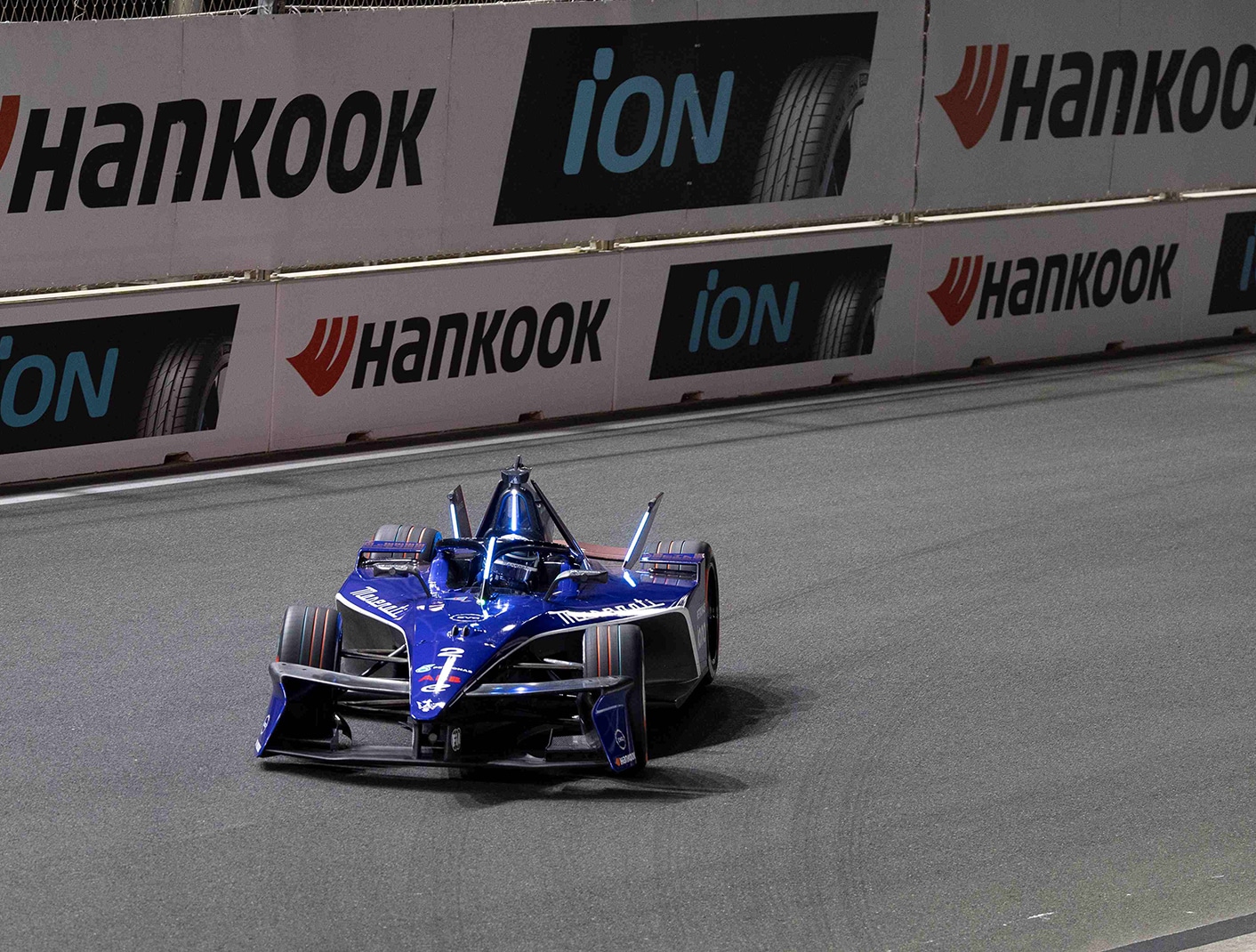 Hankook Lights Up the Red Sea Coast for Formula E Jeddah E-Prix’s Night Racing Challenge
