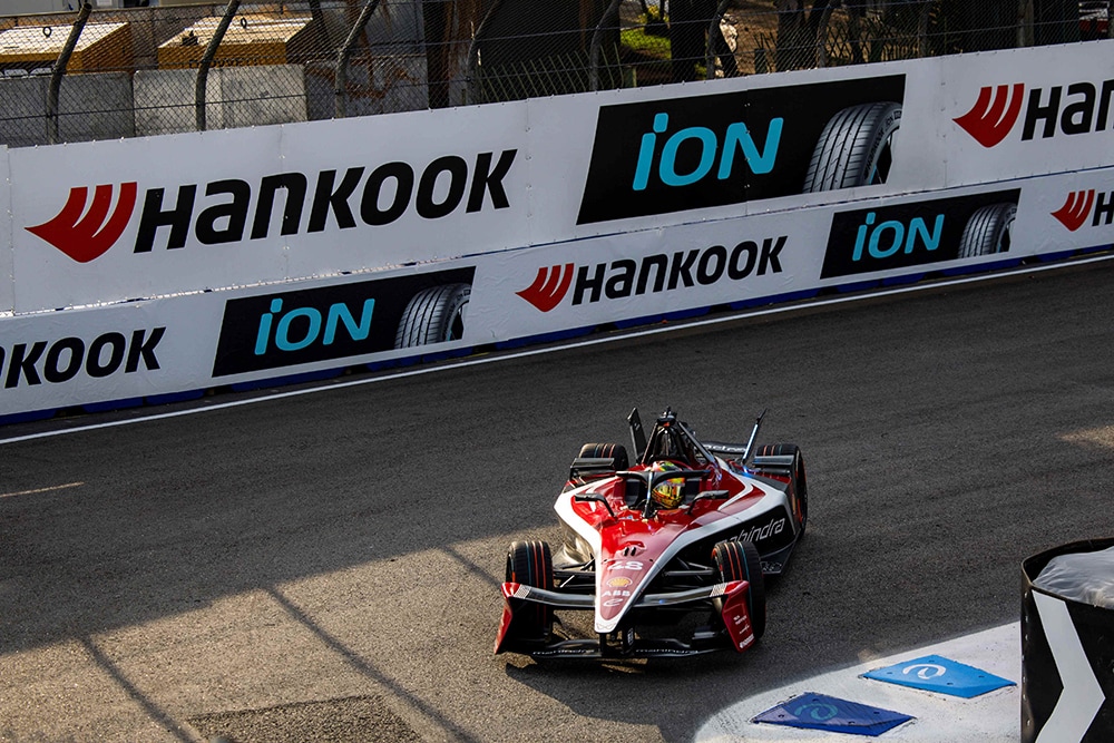 L_iON_Race_de_Hankook_Tire_s_illustre_dans_les_conditions_extrêmes_de_São_Paulo_2