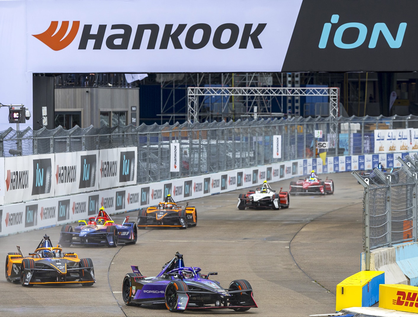Hankook destaca la superioridad técnica de sus llantas en el E-Prix de Berlín de Fórmula E 2025.