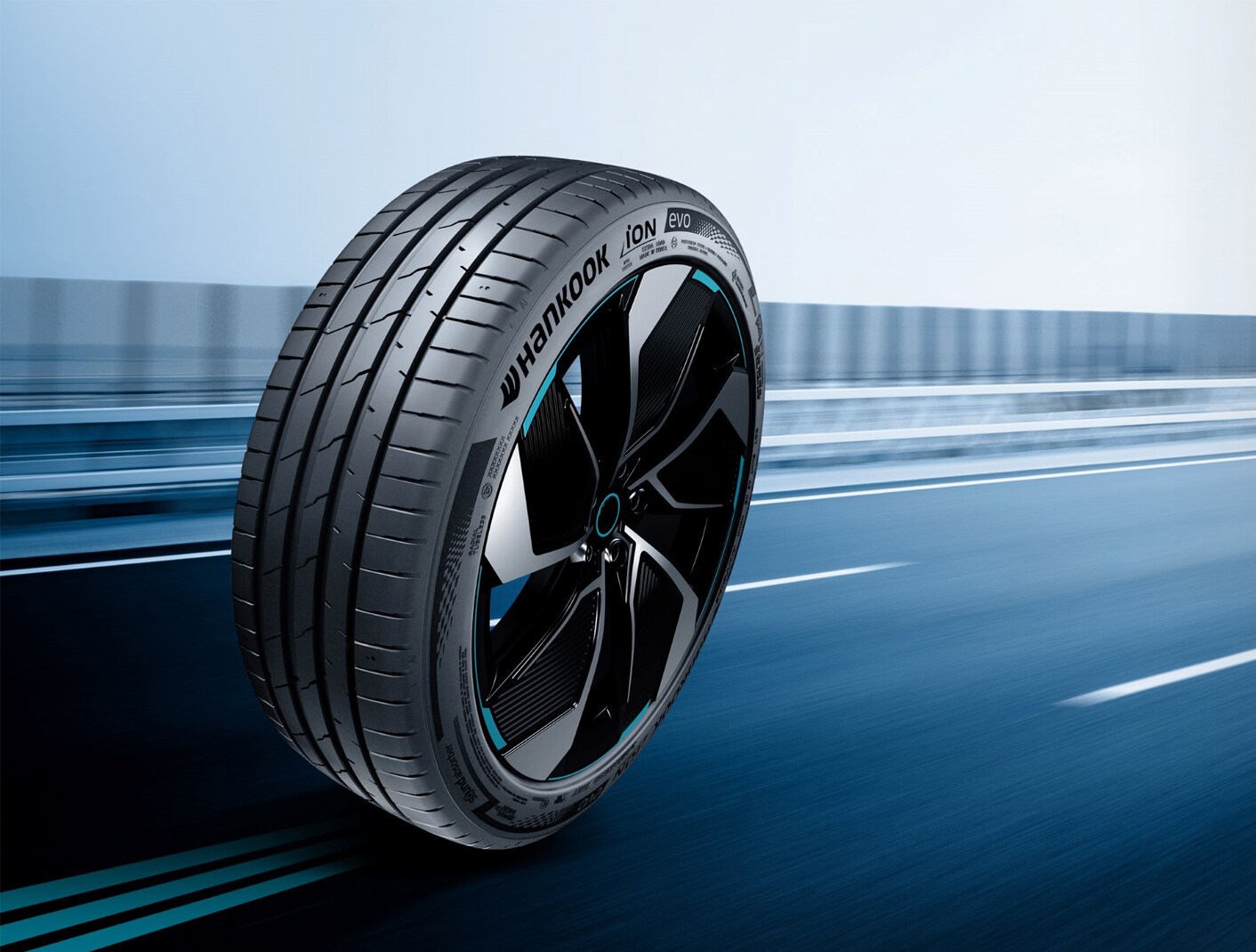 Hankook Tire dan Permaisuri Optimis Penuhi Kebutuhan Pelanggan untuk Ban Mobil Listrik