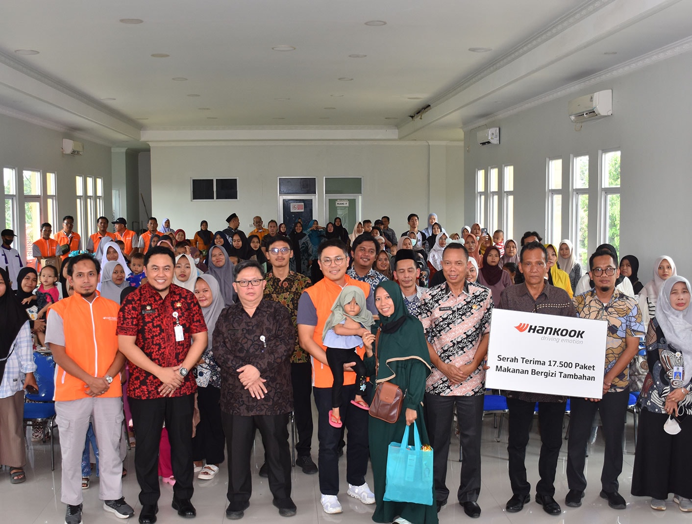 Dukung Pencegahan Stunting Nasional, Hankook Berikan Edukasi bagi Ibu-Ibu dan Donasi untuk Layanan Kesehatan di Kabupaten Bekasi