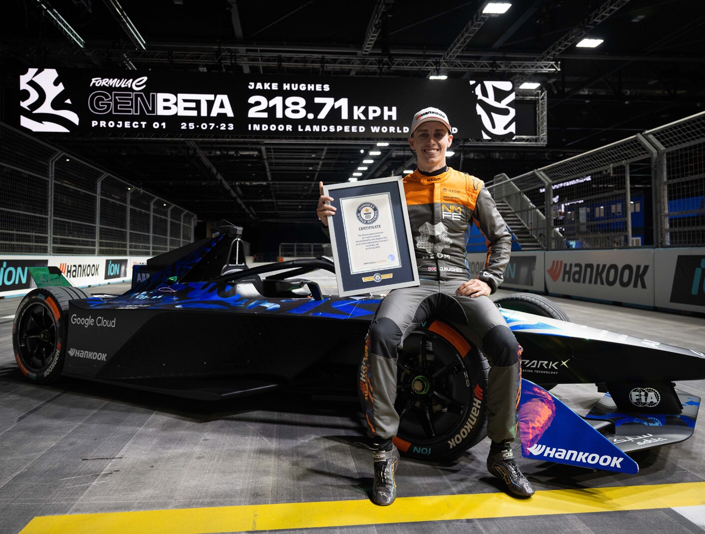 Formula E breaks speed record on Hankook tyres and takes its place in the Guinness Book of Records