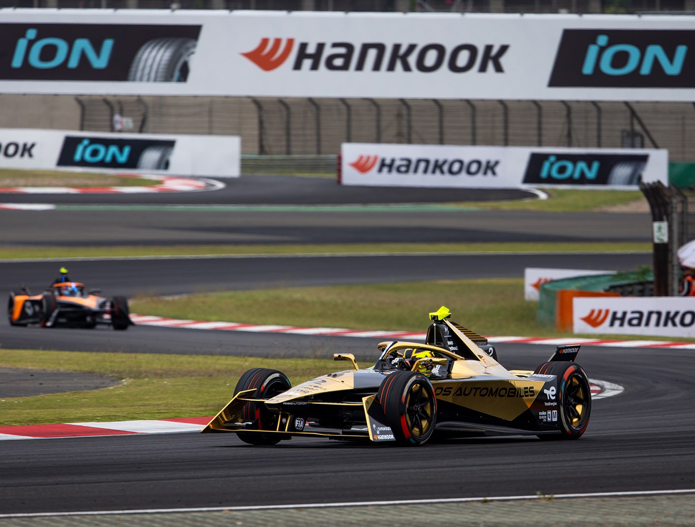 The right tactics result in victory: Evans and da Costa win in Shanghai