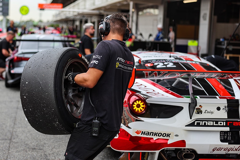 24hseriespoweredbyhankookcelebratesseasonfinaleinkuwait3