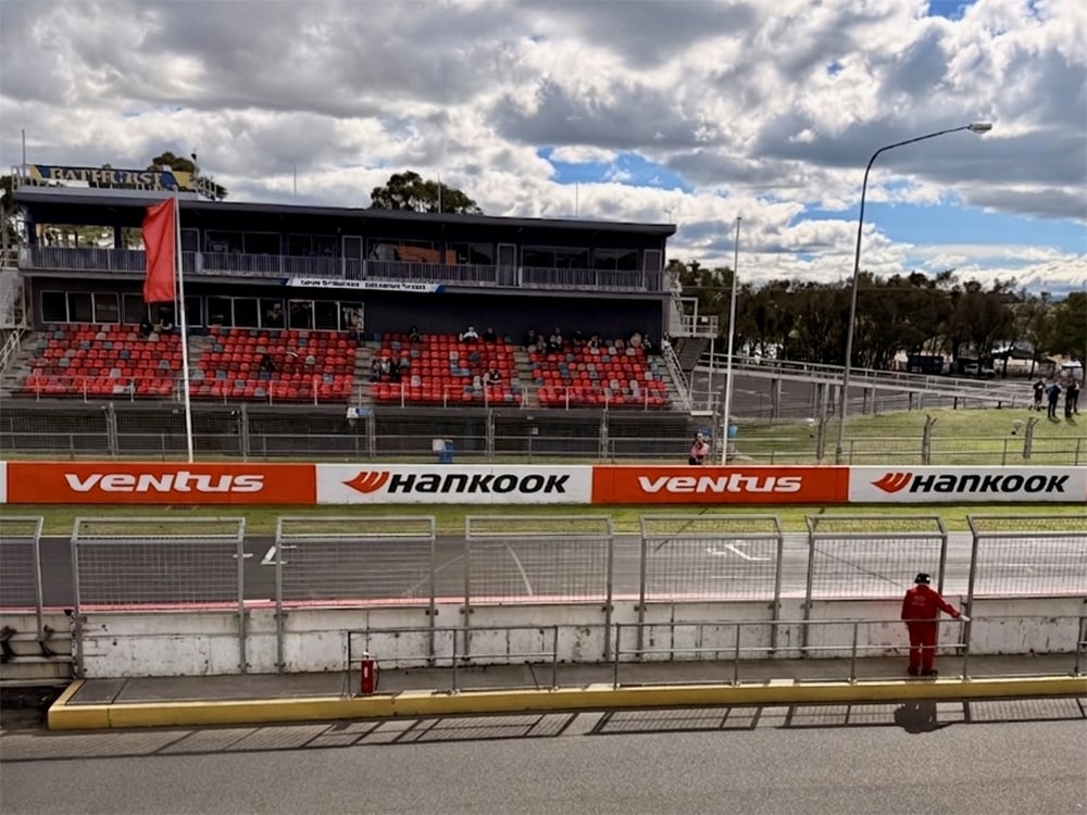 hankook_refuerza_su_presencia_en_el_automovilismo_en_la_carrera_hi_tec_oils_bathurst_6_hour_2026_1