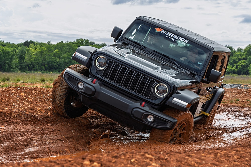 hankook_tire_accelerates_dealer_engagement_with_drive_learn_program_1