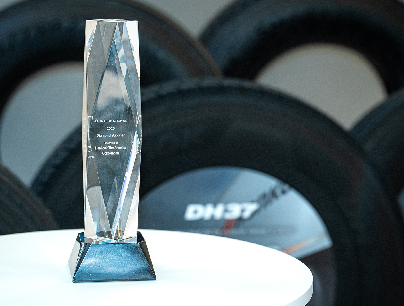 Hankook Tire Honored by International Motors with 2026 Diamond Supplier Award During Ceremony at its Tennessee Plant