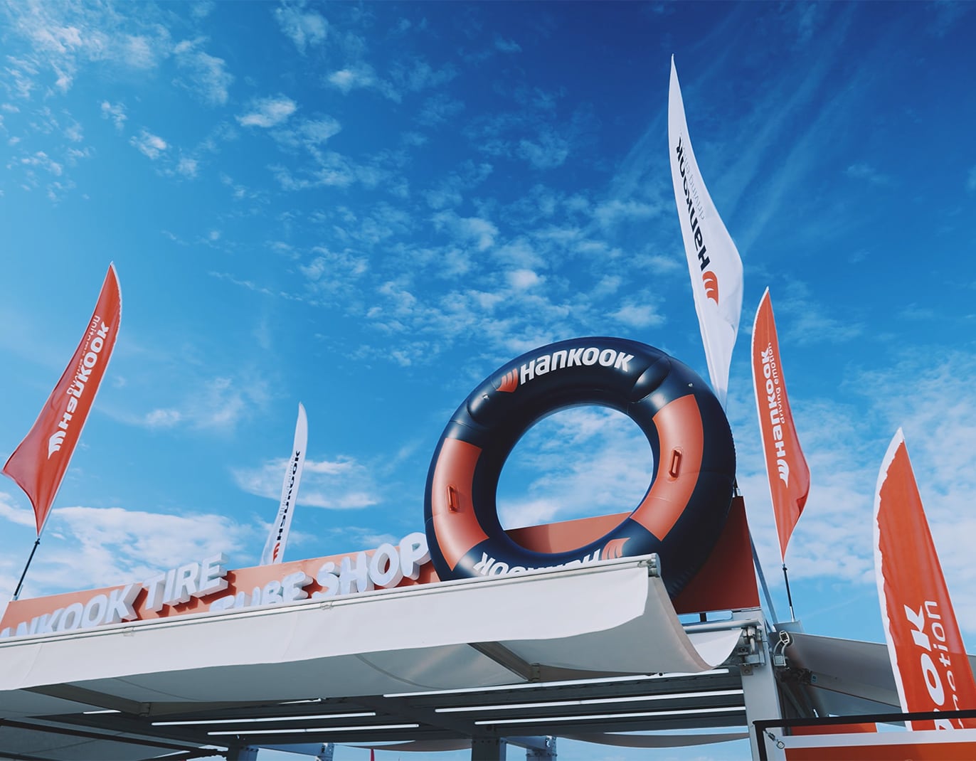 Brand Experience: From Technology to Culture  