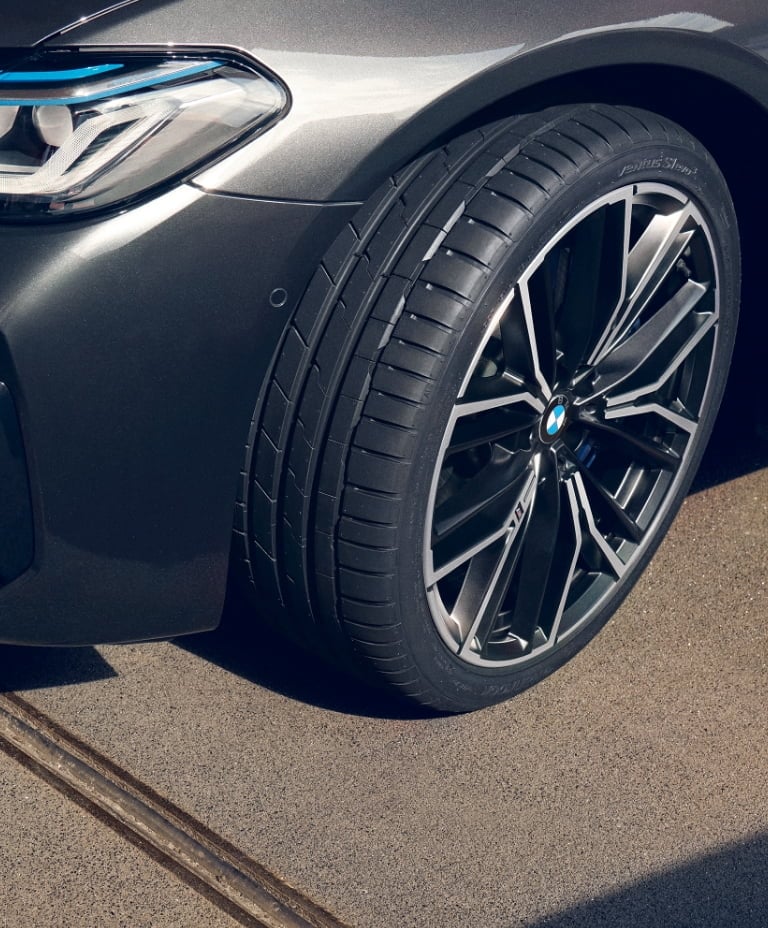 Hankook Tire & Technology – Tires – Kinergy – tire banner - ventus