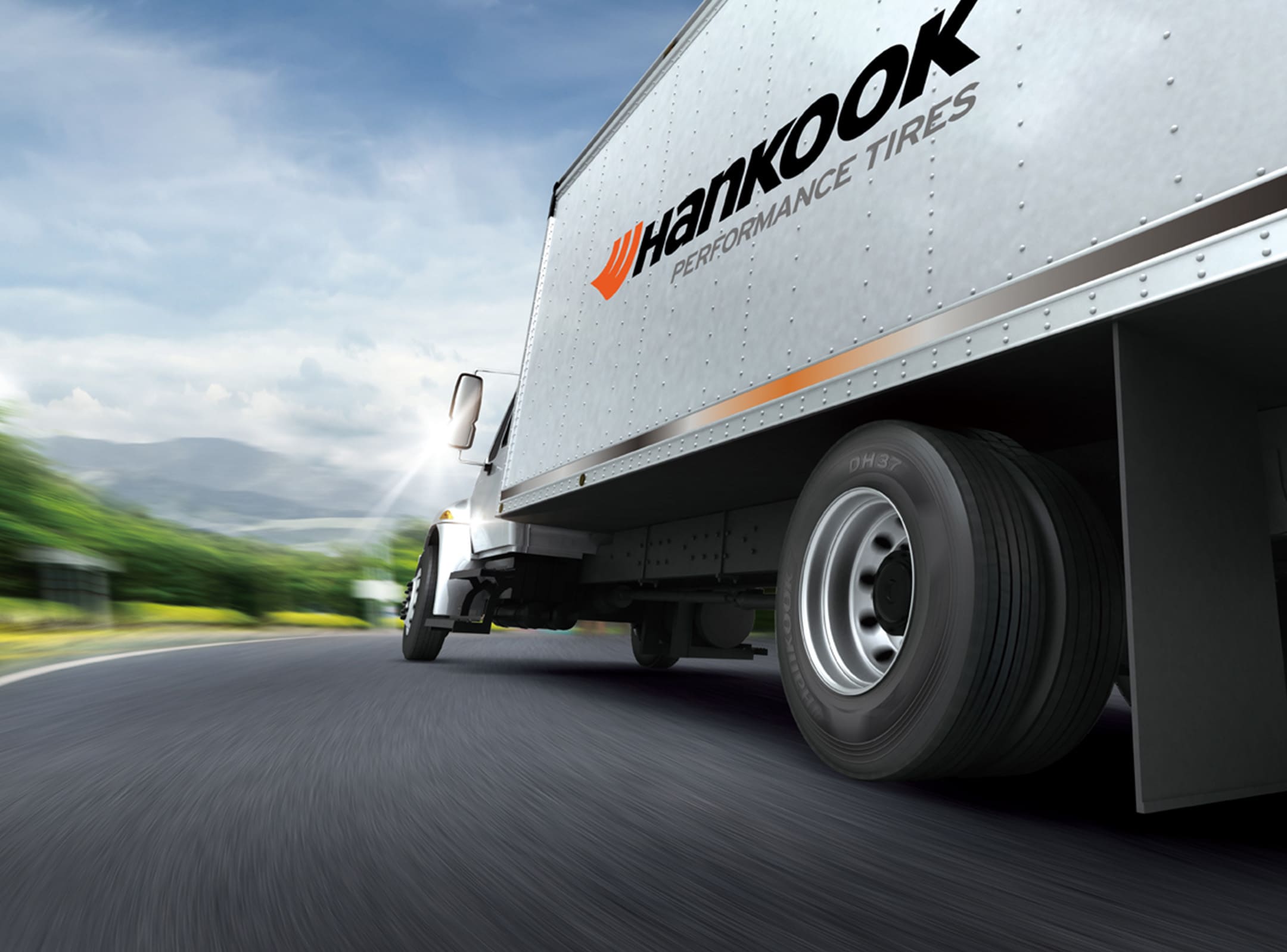 Hankook Tire & Technology-Tires-Smart-DH37-KV