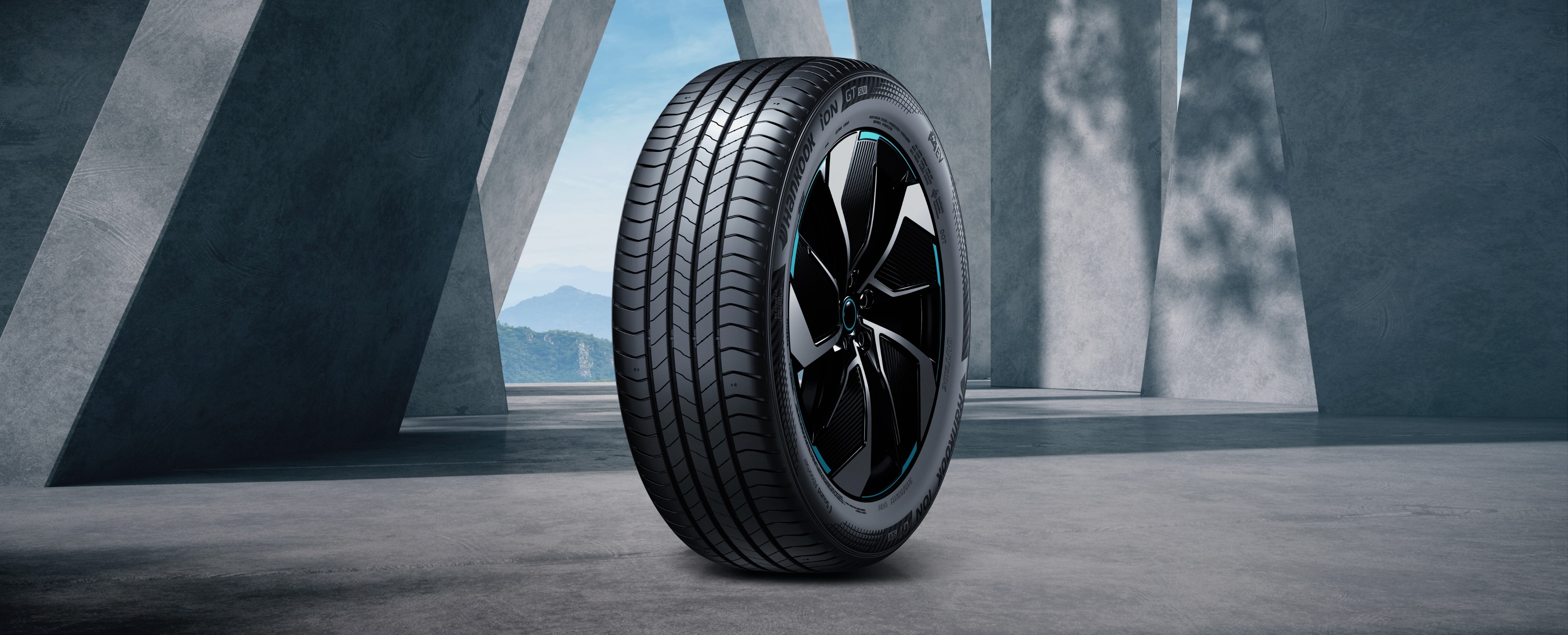 Hankook Tire & Technology-Tires-iON GT-overview-image01