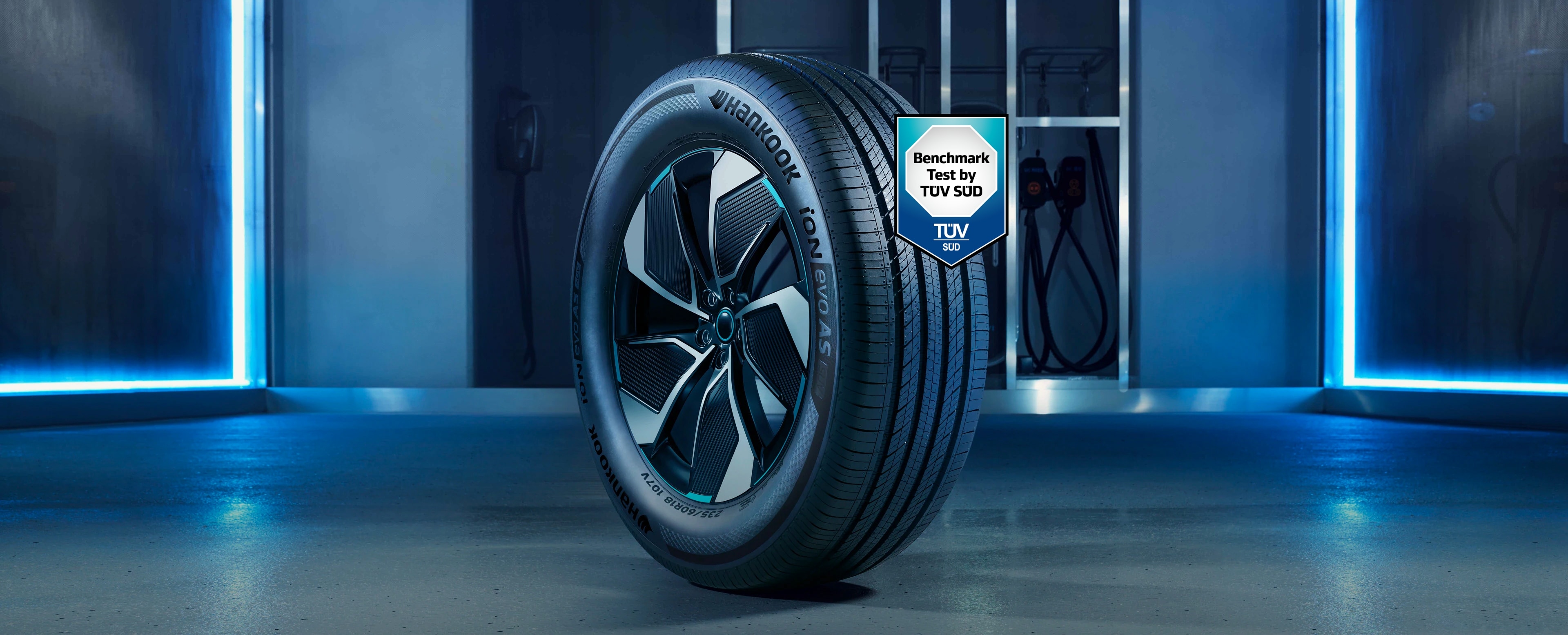 Hankook Tire & Technology-Tires-iON-evo-as-detail-concept-01