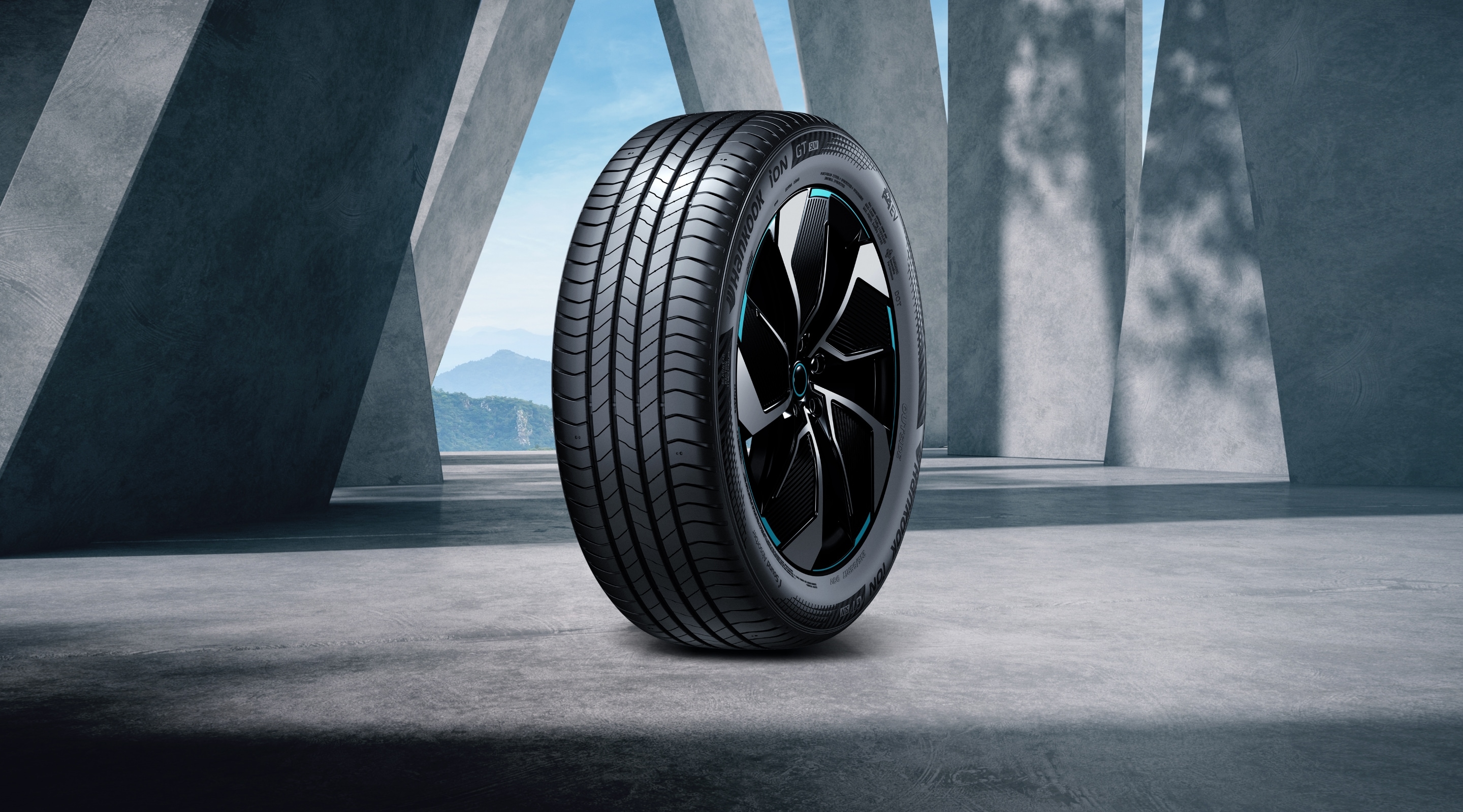 Hankook Tire & Technology-Tires-iON-gt-suv-gallery-03