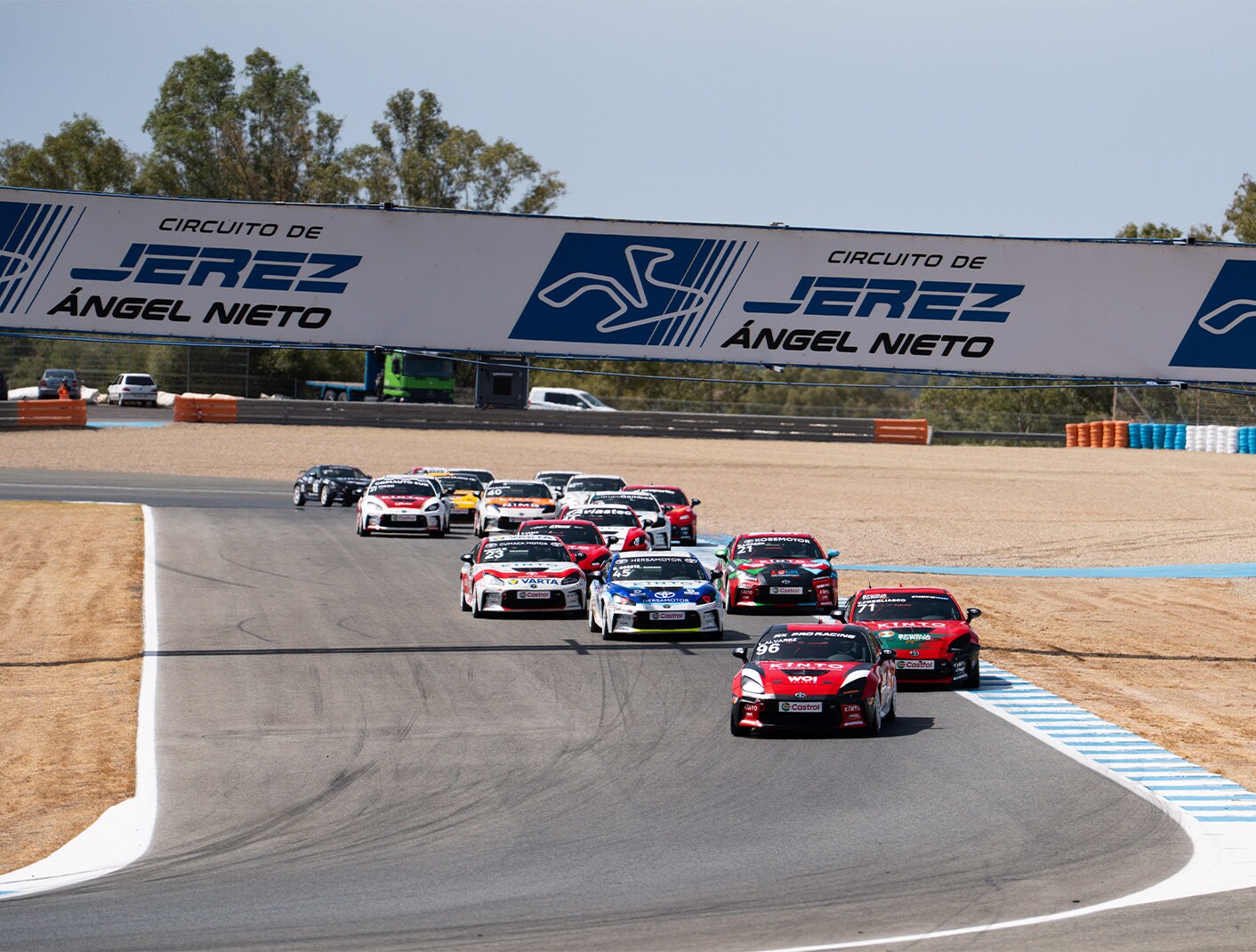 Toyota GR Cup Spain: Losada and Álvarez win in Jerez